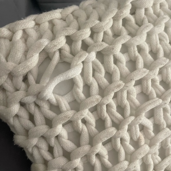 Anthropologie Woven White Knit Throw Pillow With Removable Cover 18x18” - Picture 11 of 15